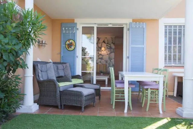Villa Fantastisk Feriebolig Med Basseng Og Kort Vei Til Havet Saint-Raphaël 0*,  Frankreich